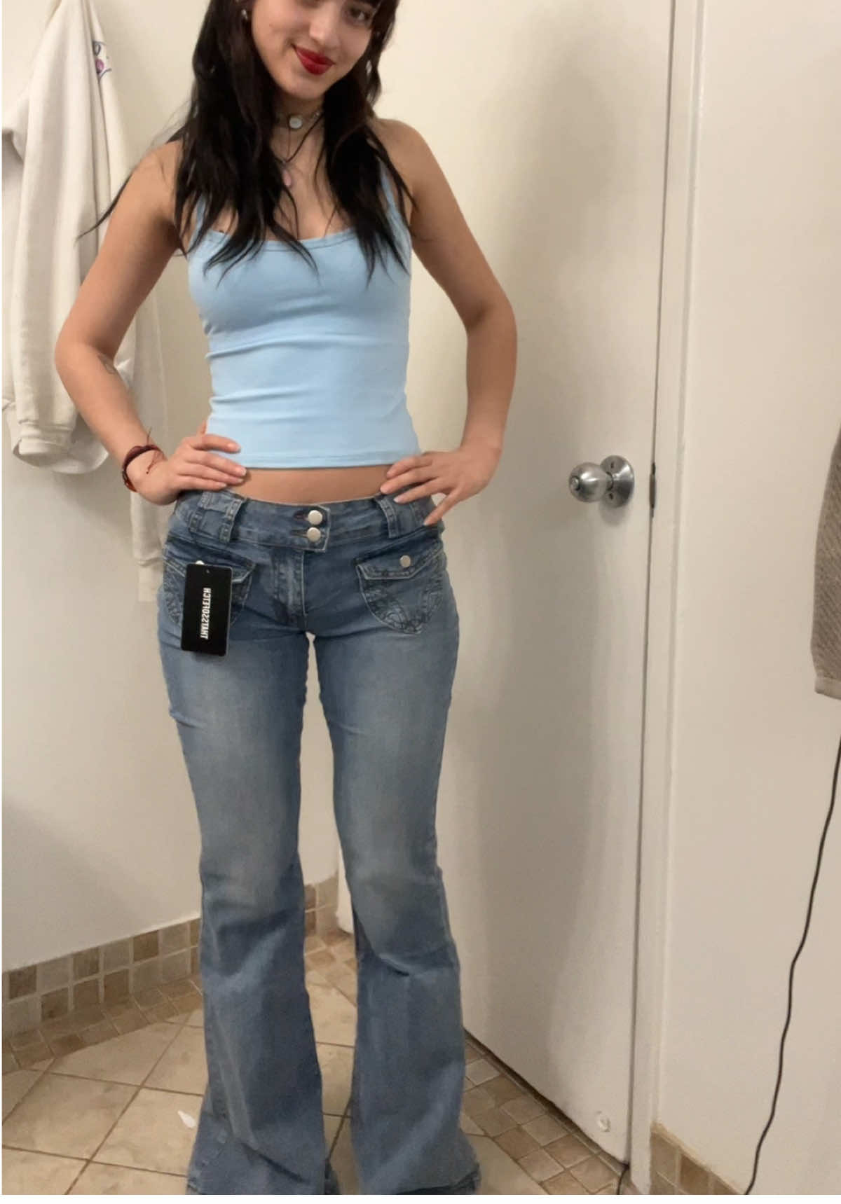 (283) left in stock before they’re sold out again 😣 #forwomen #lowrisejeans #women #nava 