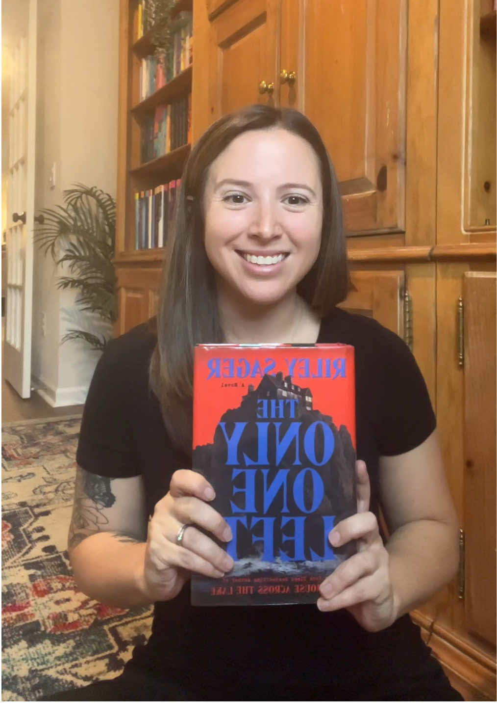 Freinds, I’m kind of in a reading slump. Please comment some of your favorite reads to help me get out of it! #BookTok #whatimreading #theonlyoneleft #rileysager #thrillerbooks #bookrecommendations #bookreviews #5starreads 