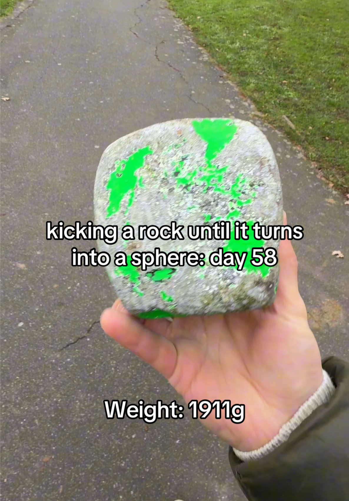 Day 58 of kicking ROCKbert 🎱 #rockkicking#Rock #rocktosphere #trending #rocktoball #rockbert #stonerolling #stone #foryou #shoutout 