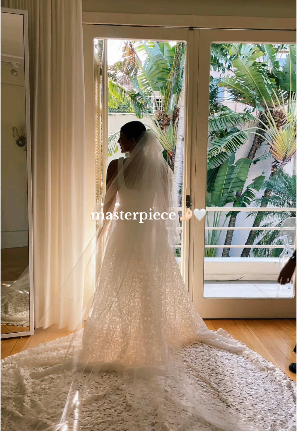Nossa obra de arte 🤍 #fy #fashiontiktok #bridetok #atelier #ateliercostura #noiva 