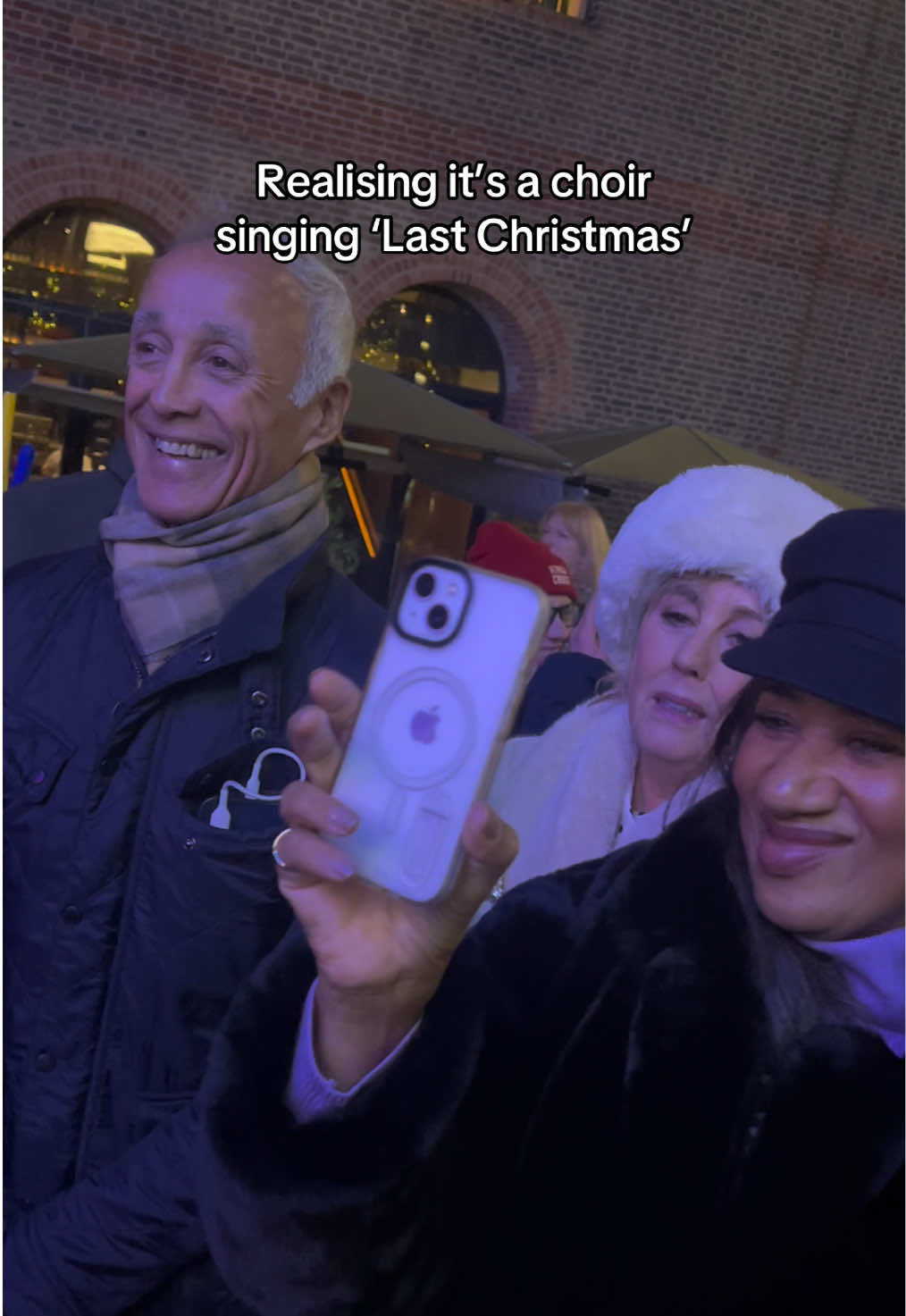 A spontaneous festive moment 🤭🎄🎶 #WHAM #GeorgeMichael #AndrewRidgeley #LastChristmas #Christmas2024 