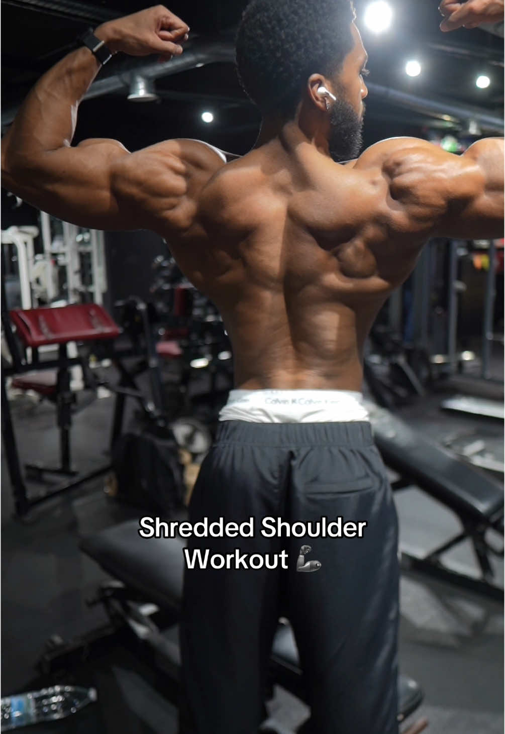 Shredded Shoulder Workout 🦾#shouldersworkout #shredded #reardelts #shoulderday #natty 