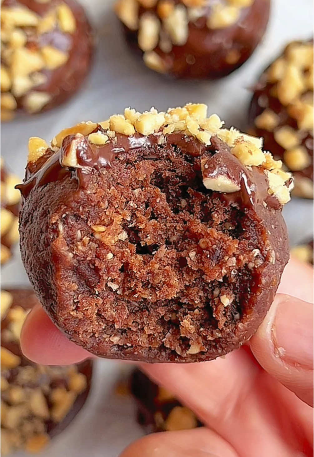 RECIPE BELOW 👇🏽  🥜 SNICKERS ENERGY BALLS 🥜  This has got to be my favourite energy ball recipe EVER. These Snickers energy balls are nutty, chocolatey, chewy, and just taste insane.  You just have to make them 🤎🍫🥜 Enjoy  DB x INGREDIENTS  ▪️2 cups oats ▪️1/3 cup of peanuts ▪️13 soft and sticky dates, pitted (if hard, soften in boiling water for 30 minutes) ▪️2 tbsp cocoa powder  ▪️1/2 cup peanut butter  Toppings: drizzle of melted chocolate, and crushed peanuts (optional) METHOD  ▪️Blitz all the ingredients together in a blender ▪️Roll into balls ▪️Drizzle some chocolate on the top of each ball, and top with some crushed peanuts  ▪️Refrigerate until set (about an hour) #snickers #peanuts #chocolate #healthyrecipes #energyballs #quickrecipes #Recipe #vegan 