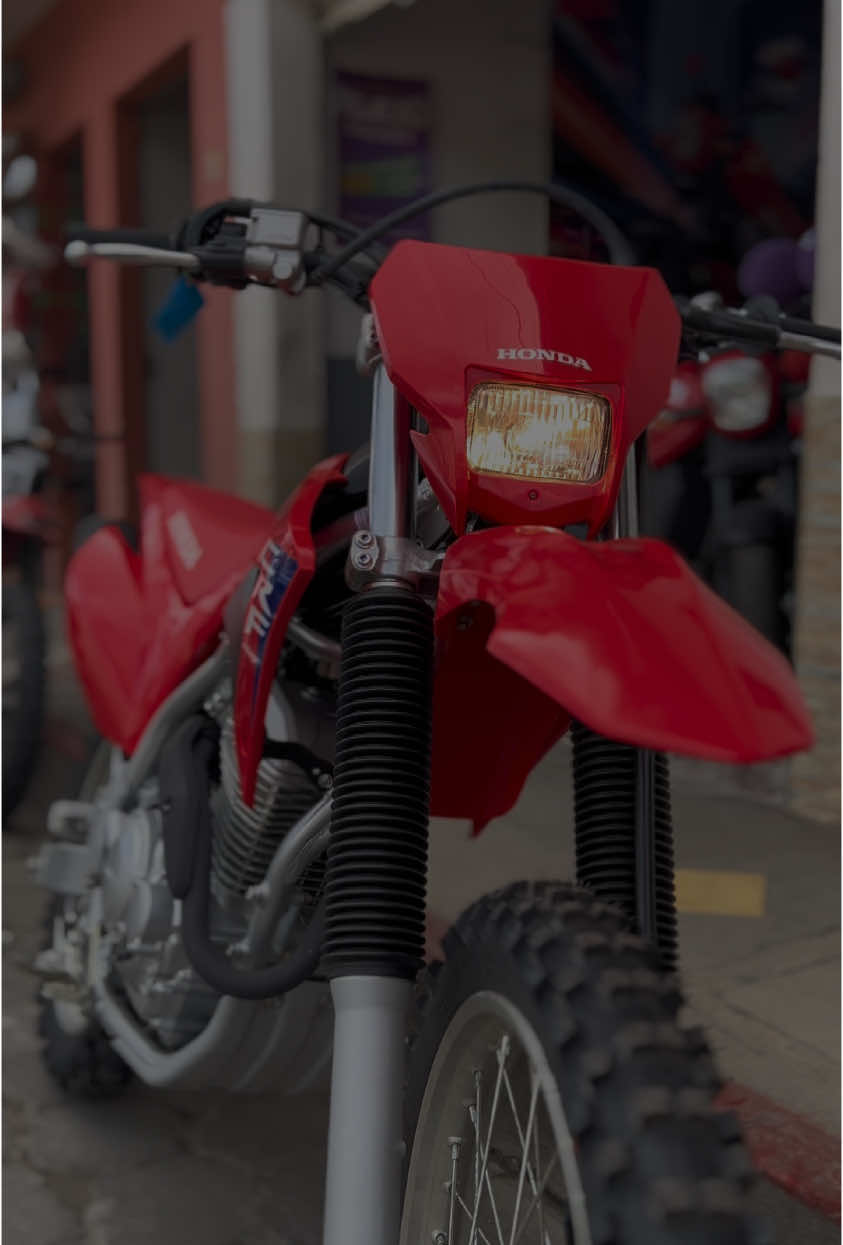 📍Joyabaj Quiché 🧿CRF-250 🧿M-2025 🧿Q61,290 🧿Visa Cuotas  📱Tel:3726-2485