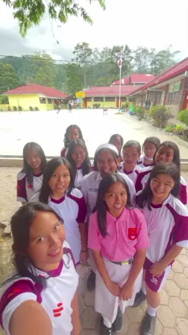 Ada sekolah di balik gunung, Ada sekolah di balik gedung, Berintegritas dan berprestasi segunung, Tentu Budhi Dharma juaranya dong! Sekolah yang Mencetak Generasi Cemerlang! 🌟 SMP Swasta Budhi Dharma Balige tidak hanya mengedepankan akademik, tetapi juga pengembangan karakter dan keterampilan. Kami tunggu kamu jadi bagian dari BDB, sekolah yang penuh prestasi dan inovasi! Kenapa sih harus SMP Budhi Dharma? 🤔 - Fasilitas lengkap dan nyaman. - Guru yang berkompeten dan penuh dedikasi. - Pembelajaran yang bermakna dan menyenangkan! 🎯 Mari menjadi yang terbaik bersama kami! ____ #SMPBudhiDharma #LIGOSBDB2024 #SekolahCemerlang #PendidikanBerkualitas #Balige #GenerasiHebat #belajardenganbahagia @osis_bdb 