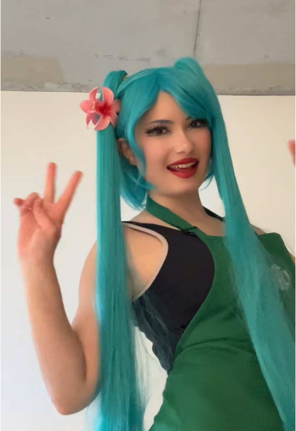 en mode baka #mikuhatsunecosplay #mikuhatsune #hatsunemiku 