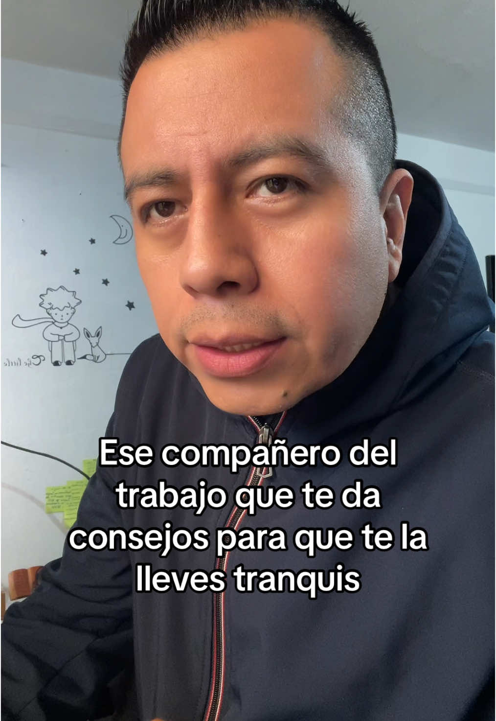 Ese compañero del trabajo que te da consejos para que te la lleves “tranquis” 😅 #humor #comedia #cosasdeltrabajo #godinez 