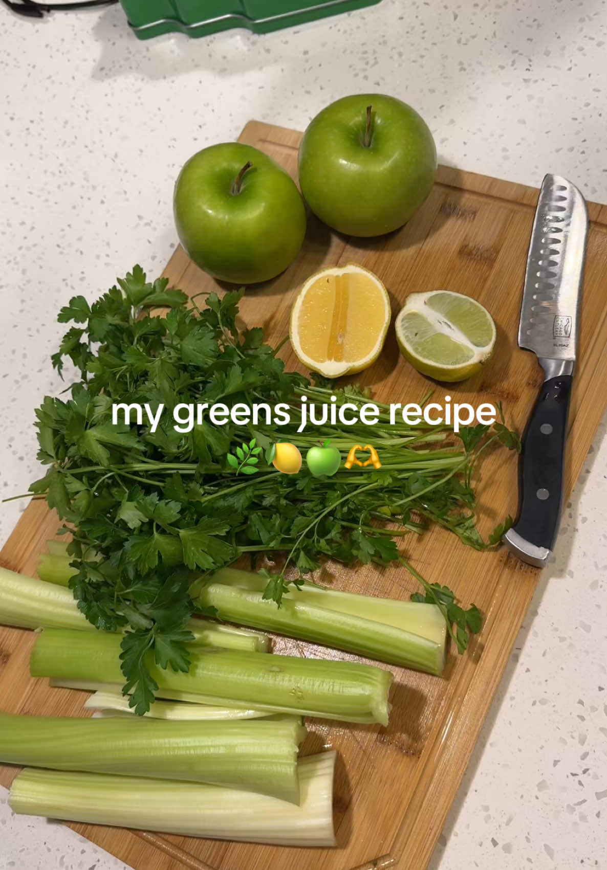 my favorite greens juice recipe! 🌿🍋🍋‍🟩 -parsley -celery -green apple -lemon -lime  -h2o  then juice or blend! blending will leave you all the fiber which is also so good for you! i prefer the juice tho 🥤let me know if you try it! 🥰🌿🍋🍋‍🟩🫶🪬 #greenjuice #juicing #healthyliving #wellness #healthy #herbalmedicine #tiktokfood 