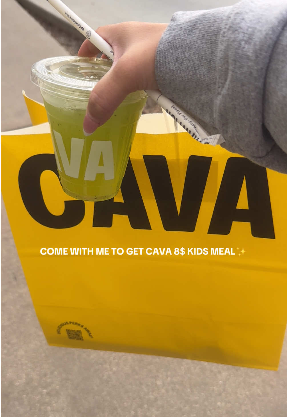 CAVA IS SO GOOOD 8$ KIDS MEAL✨ #cava #healthyfood #dailyvlog #FoodTok #delicious #foryoupage 