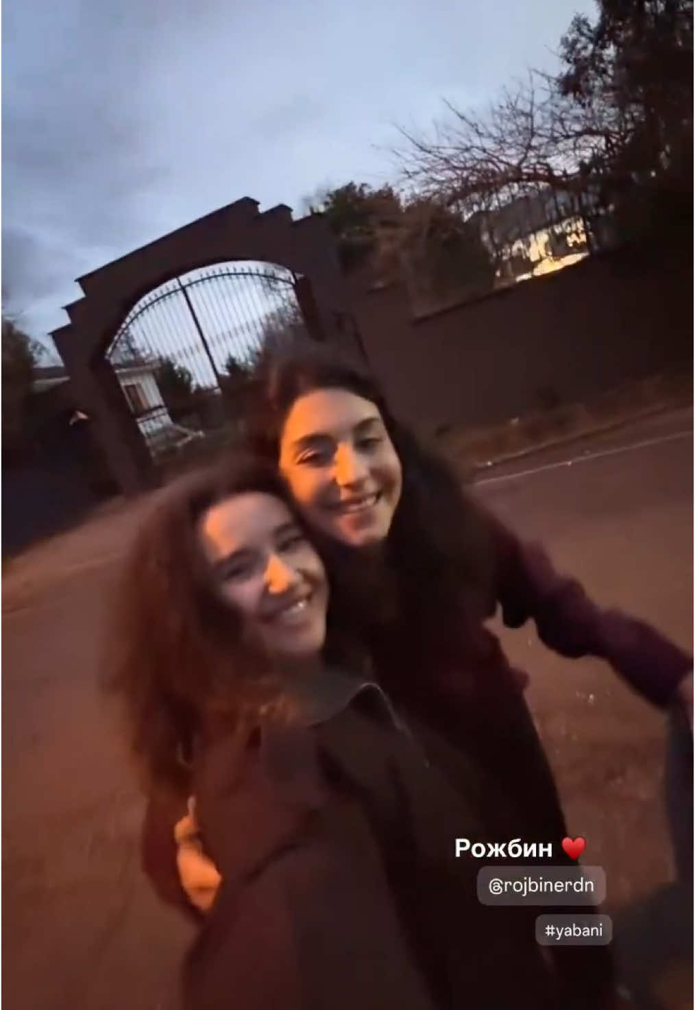 #AsLaz#Yabani#RojBer #RoibinErden #BertanAsllani #yabanidizi #nowtvturkiye #roibinerden #bertanasllani #aslaz #aslazedit #alazsoysalan #asikiz#GüvNes#güvnes#halitözgürsari #dolunaysoysert #tayançayaydin #DerYam#المتوحش #روجبين_اردين #بيرتان_اسلاني #المتوحش_yabani #acting #couple 