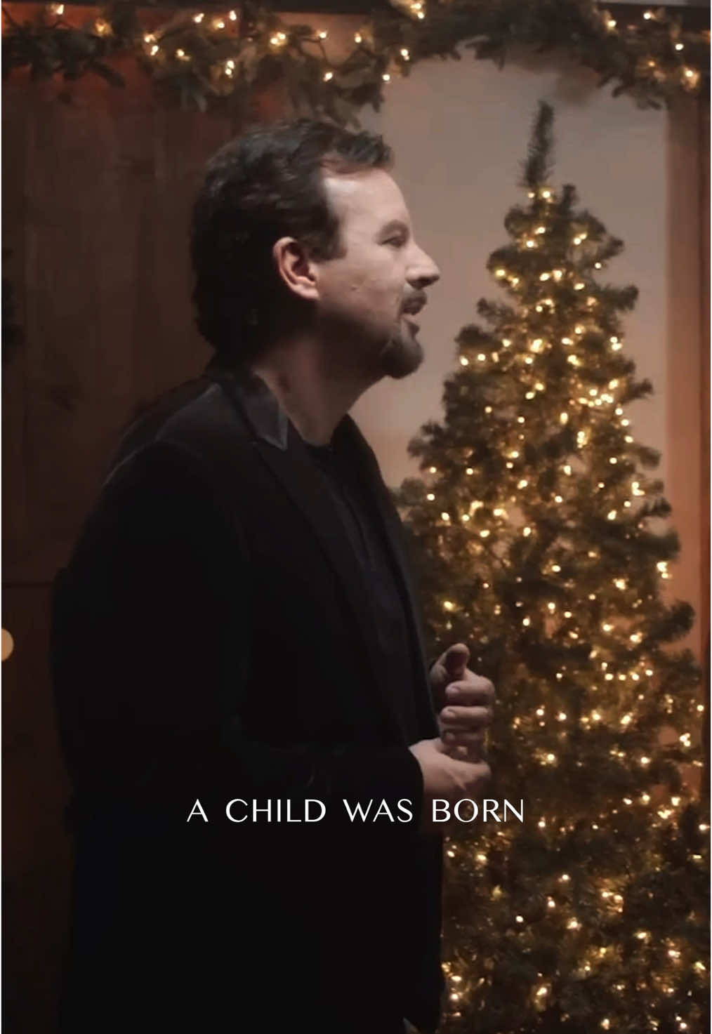 Christmas is a time that we celebrate Jesus coming to save a world so cold and hollow. #christmas #christisborn #jesussaves #christmasmusic #makeroom 