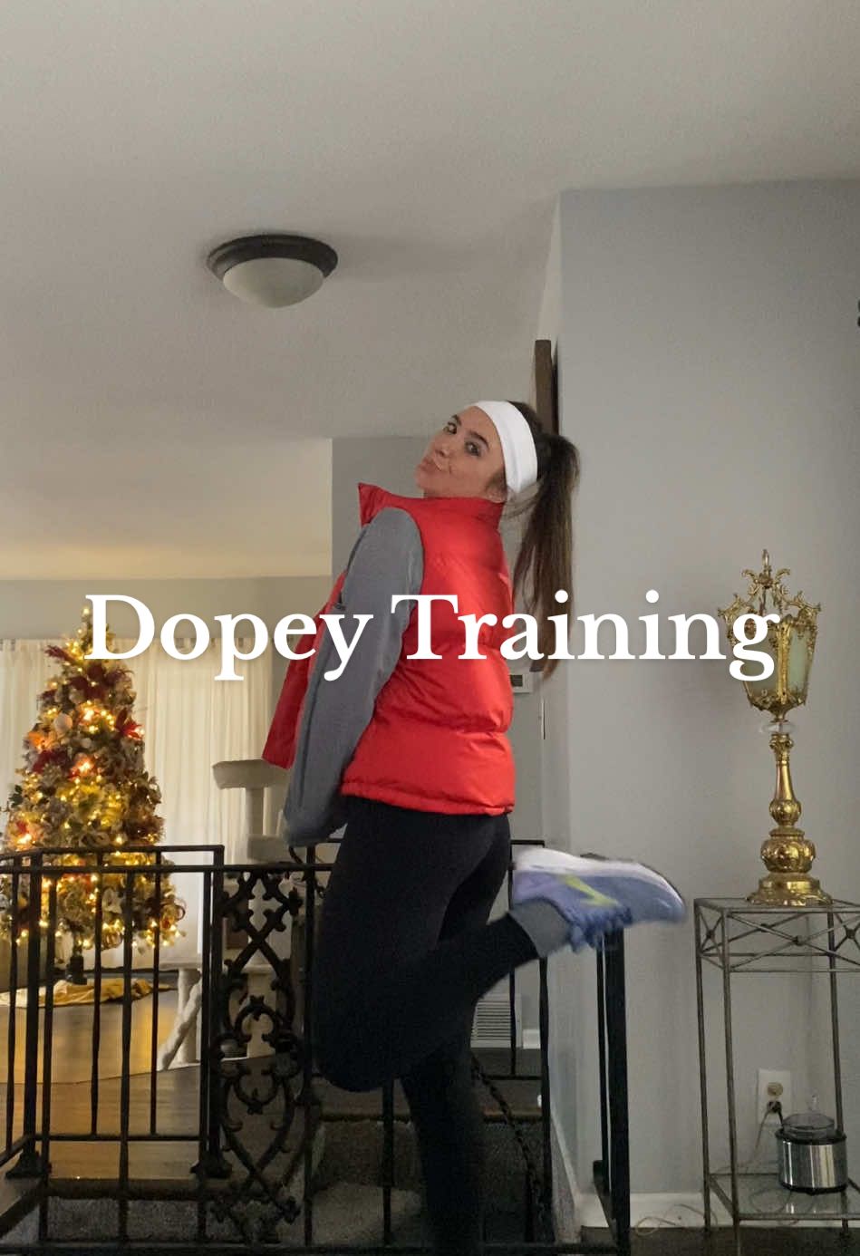 Woo 4 chilly miles today! #run #dopeytraining #dopey #rundisney #Running #marathon #marathontraining #dopeychallenge #disneyworld #disneymarathon #disney #lulu #disneymarathonweekend #lululemon #halfmarathon #runningera #brooks #oncloud #brooksghost #