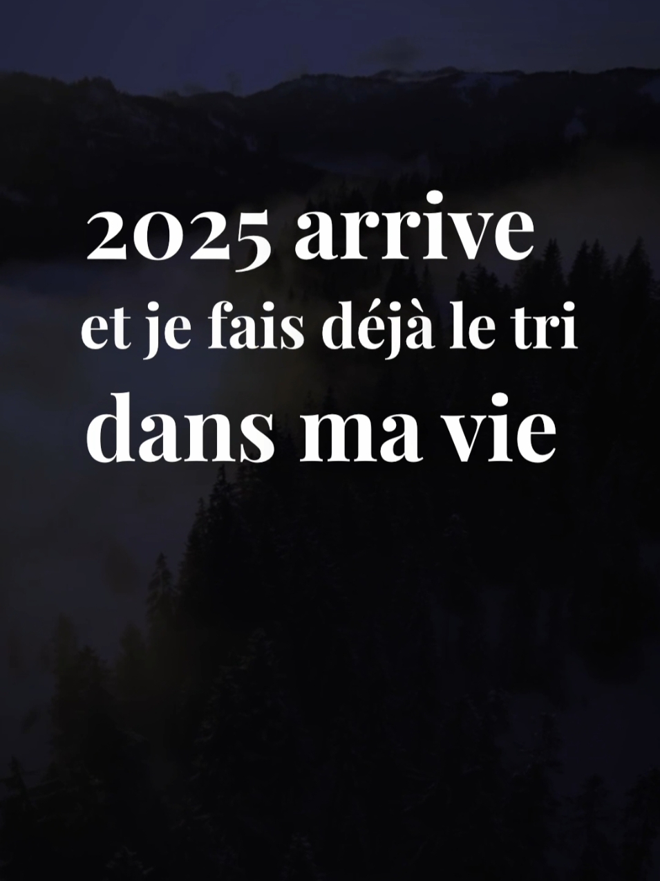 Je parle de faire le tri dans ma vie et de me préparer pour un nouveau départ. Je décide d’éliminer les hypocrites, les relations inutiles, les fausses amitiés et les connaissances superflues pour faire place à un renouveau. J’ouvre un nouveau chapitre et n’y laisse entrer que les âmes sincères. Je coupe les mauvaises herbes pour laisser fleurir l’amitié véritable. Je suis prêt(e) pour cette mise à jour et je trace mon propre chemin en écartant toutes les illusions. #france #paris #pourtoi #rencontre #adieux #amour #séparation #espoir #persévérance #connexion #solitude #acceptation #reconstruction #sentiment #couple #jetaime #relation #coeurbrisé #amoureux #monamour #rupture #famille #Avectoi #mavie #promesses #geste #quotidien #patience #compréhension #sincérité #tendresse #douceur #bonheur #triste #manque #positive #mindset #authentic #focus #progress #Ignore #perseverance #failure #vérité #motivation #fierte #success #sensible #sagesse #karma #avenir #developpementpersonnel #leçondevie 