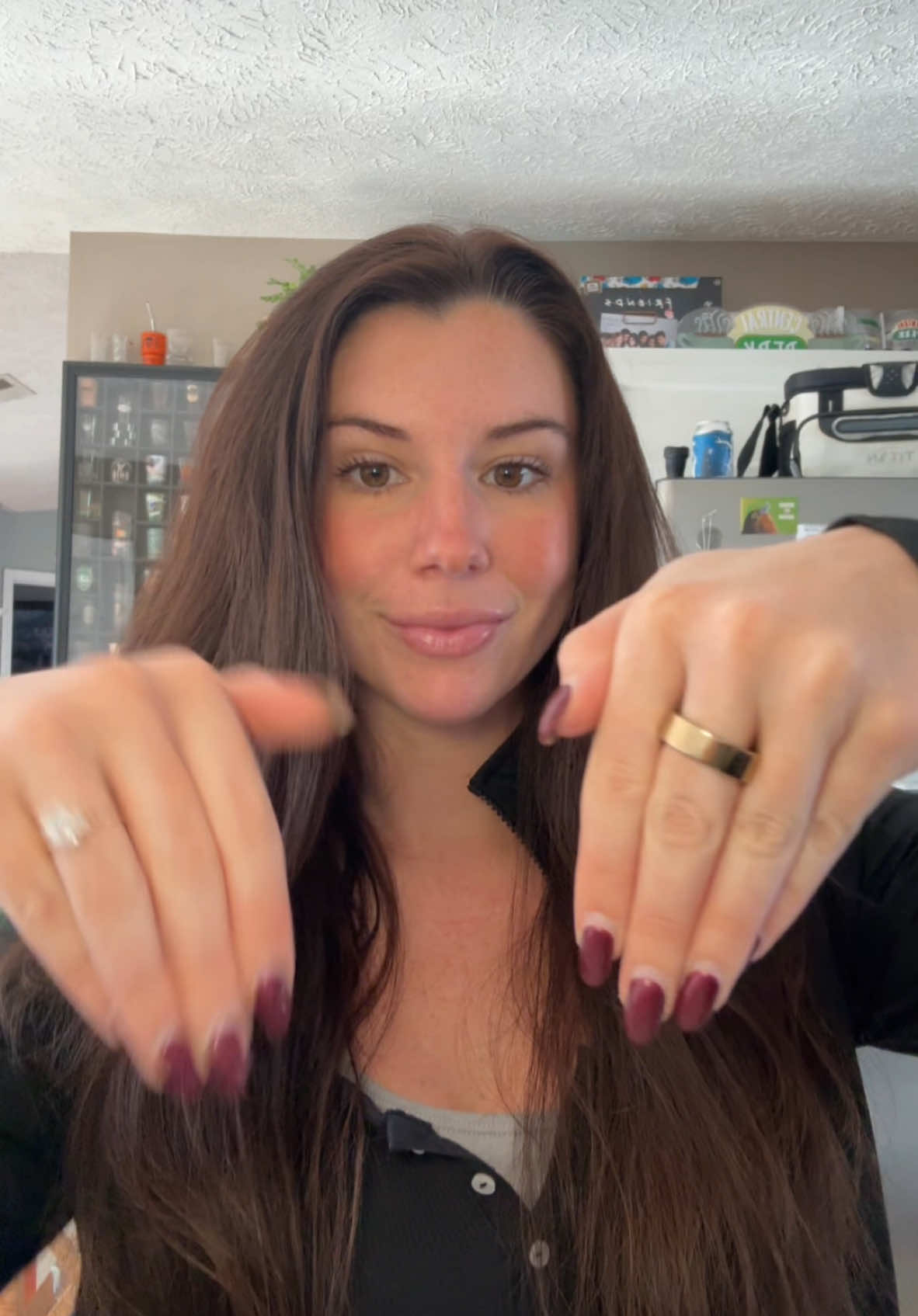 Time for a nail switch!! My girl Casey is the best #aplusnails #nails #naildesign #nailtransition #transition #newnails #roadto5k #teamwork #engage #christmasnails #winternails #nailart 