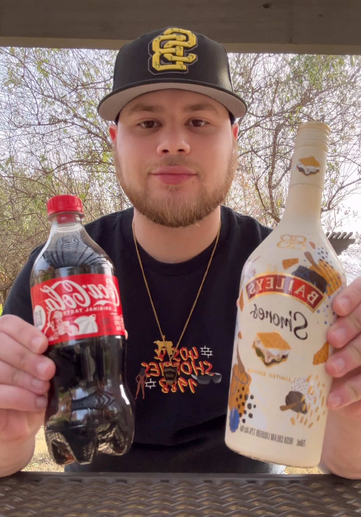 Baileys Smores & Coca-Cola!? 👀🍻 #izzydrinks#mixeddrinks#smores#dirtysoda#holidaydrinks