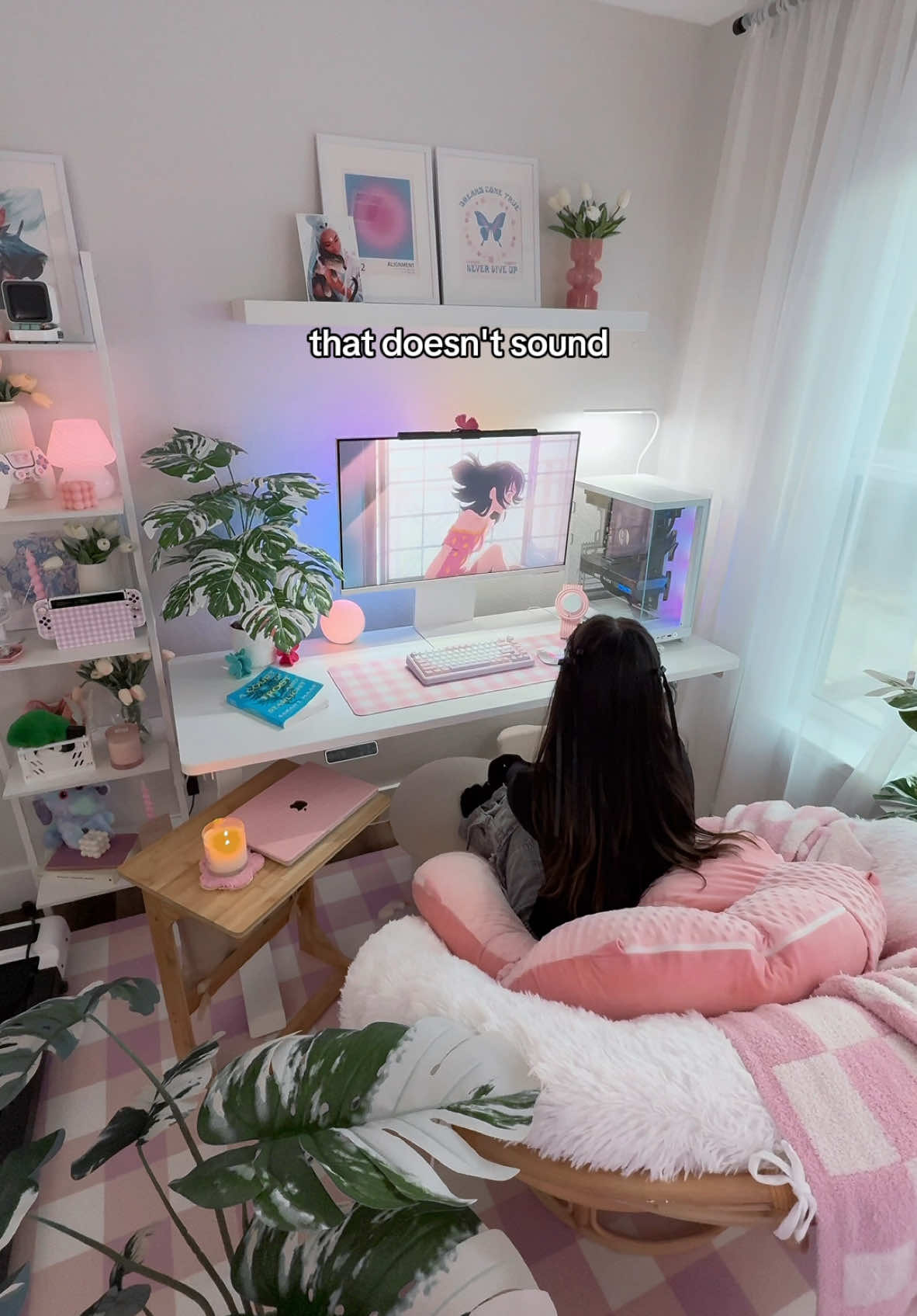 homebodycore ☾⋆⁺₊🎧✧ #homebodythings #cozyroomaesthetic #aestheticroomdecor #cozyhome #homebody #homebodycore #animecore #girlyroomdecor 