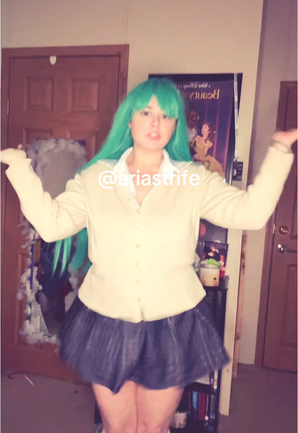 Morrigan wants to keep it a secret #bibi #kopop #schoolgirl #morriganaensland #morrigancosplay #fyp #foryou #morriganaenslandcosplay #morriganaenslanddarkstalkers #morriganaenslandedit #morriganaensland💜🖤💚🦇 #morriganaenslandcosplayer #morriganaesland #dance #sexy #cosplay #cosplayer 