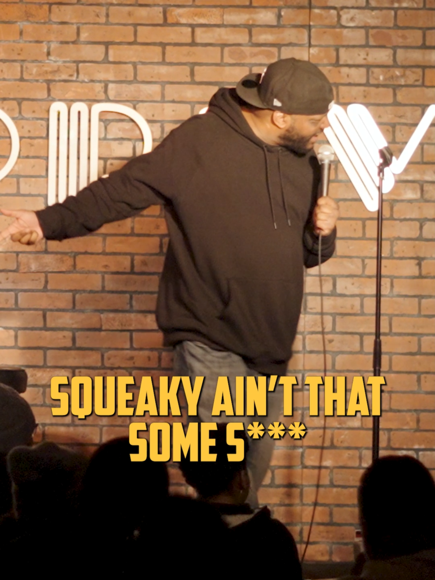 Squeaky may be my favorite audience member from my Addison Improv show! Next Live Show: ⭐TONIGHT⭐Milwaukee Improv, Brookfield, WI: Sunday Jan 5th 2025 #ariesspears #AriesSpearslive #StandUp #Comedy #improv #milwaukeeimprov #brookfieldWI