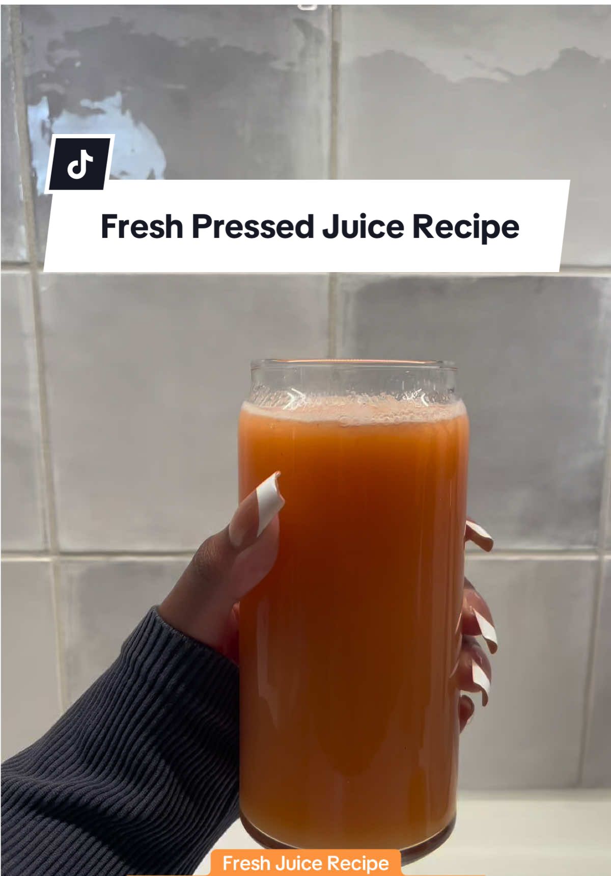 Somebody tell ocean spray to pack it up! This recipe is by far my FAVORITE! It’s perfect for the whole family but even better for your body! Be sure to shop my recipe book, linked in my bio 🧃🧡  #kuvingspartner #kuvings #auto10 #juicerecipes #freshjuicerecipe #coldpressedjuice #juice #juicerecipe 