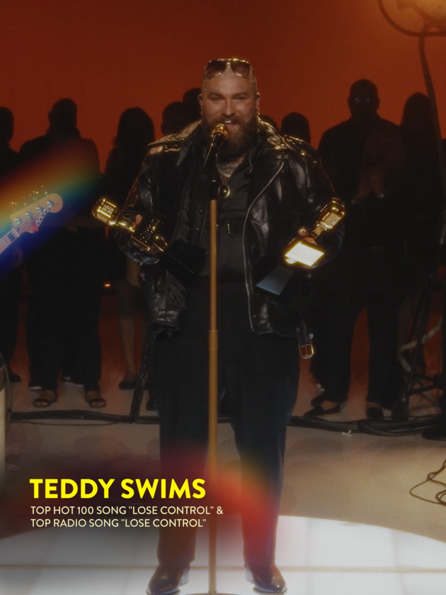 @teddyswims is absolutely bonkers over his first Billboard Music Awards wins! 🏆🏆 #BBMAs