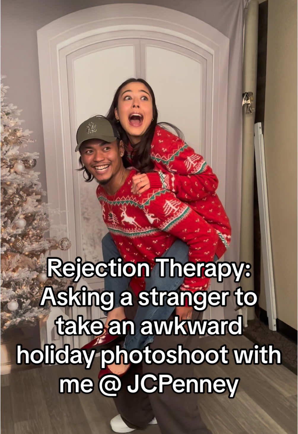 This is your sign to go take a @jcpenneyportraits photoshoot with a stranger📸 (or someone you know ig🤷‍♀️) Follow Bo on Insta: @bo.uong  #rejectiontherapy #jcpenneyphotoshoot #holidaygifts #college 