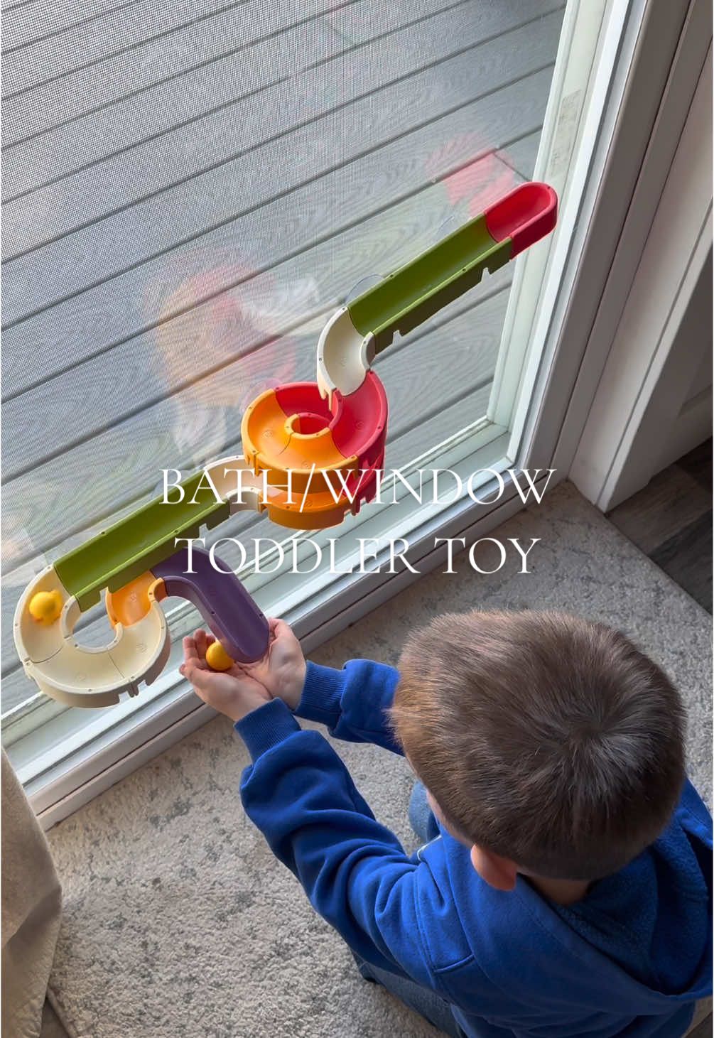 Using this on the window so much better! #toddlertoys #bath #tiktokshopcybermonday #tiktokshopblackfriday #holidaytiktok #giftguide #toddlergiftideas #giftideas #christmasgift #stockingstuffers 