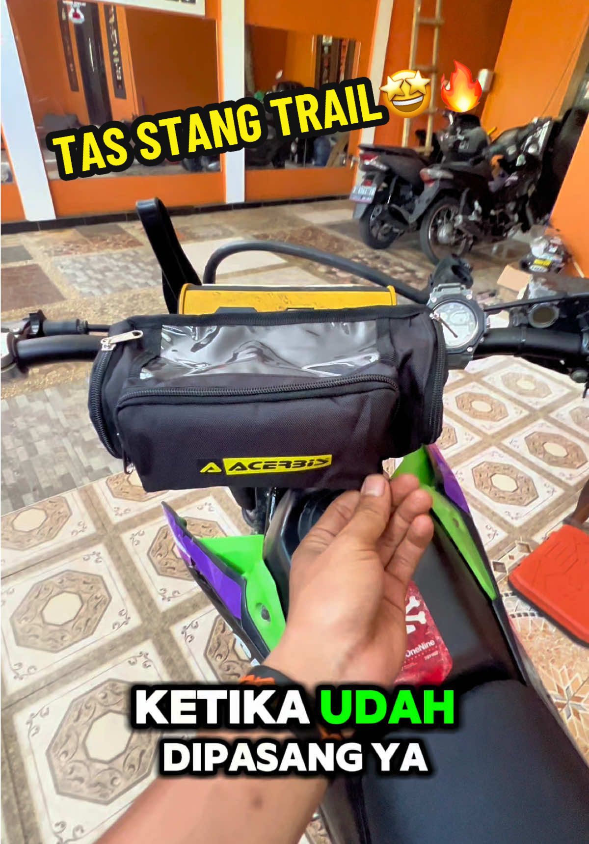 Tas ini cocok banget buat berkendara genk🤩#tas #tastrabas #trabas #adventure #trail #trailadventureindonesia #turing #fyp #acerbis 