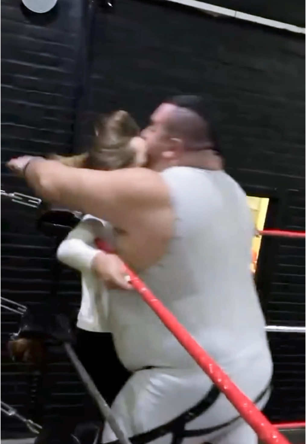 Look at him 😭😂 #funnyvideo #mix #sports #wrestlemania40 #football #family #boxing #basketball #fyp #fighters #viralvideo #fypシ #foryoupage 