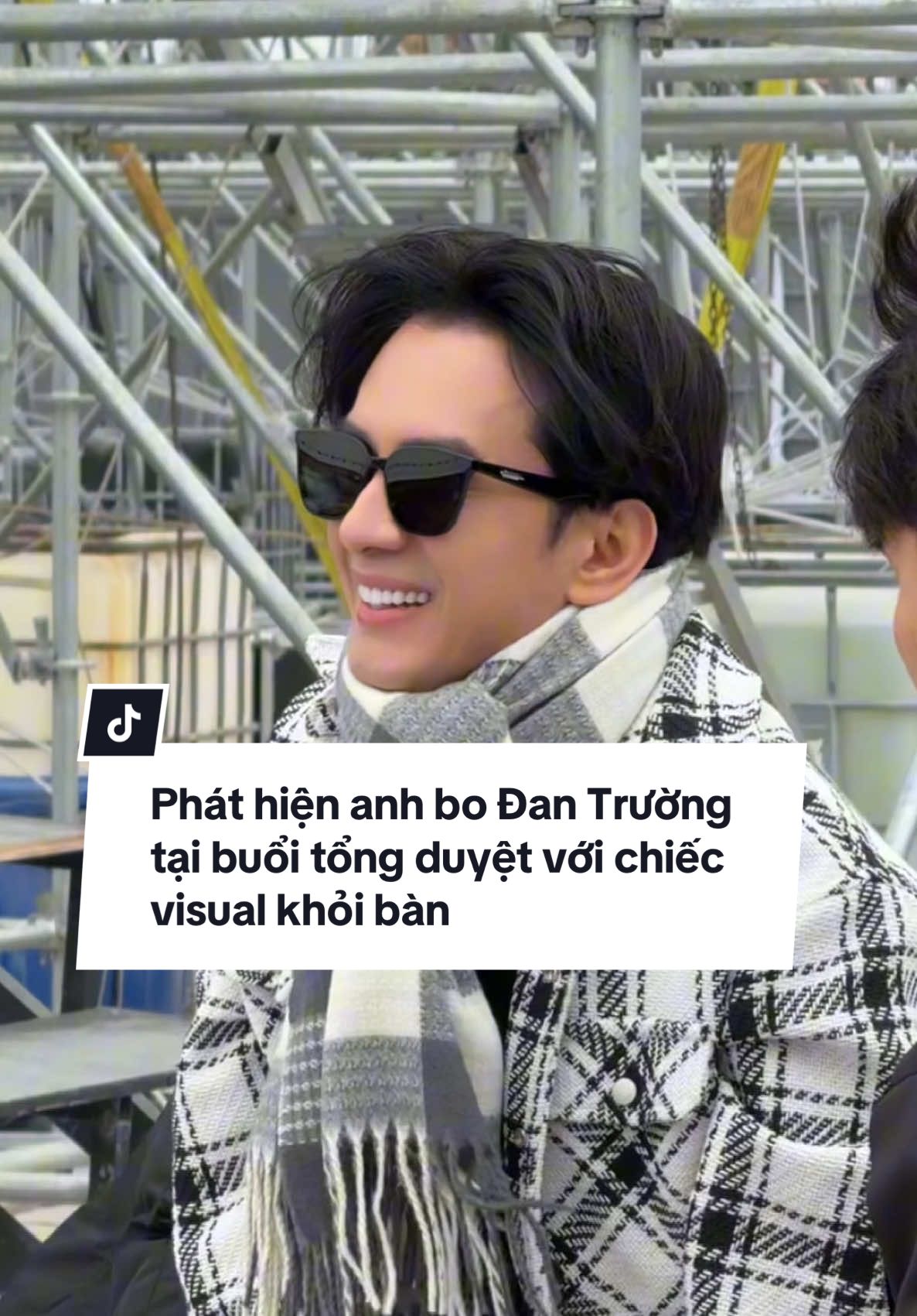 Phát hiện anh bo @Dan Truong tại buổi tổng duyệt với chiếc visual khỏi phải bàn🔥 #lightontv #showbiz #vbiznews #vbizspotlight #dantruong #anhtraivuotnganchonggai #anhtraivuotnganchonggaiconcert 