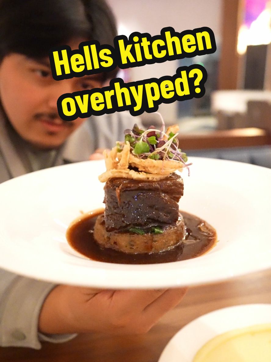 Is Hell's Kitchen worth the hype? Come with me to find out!! #hellskitchen #gordonramsay #fyp