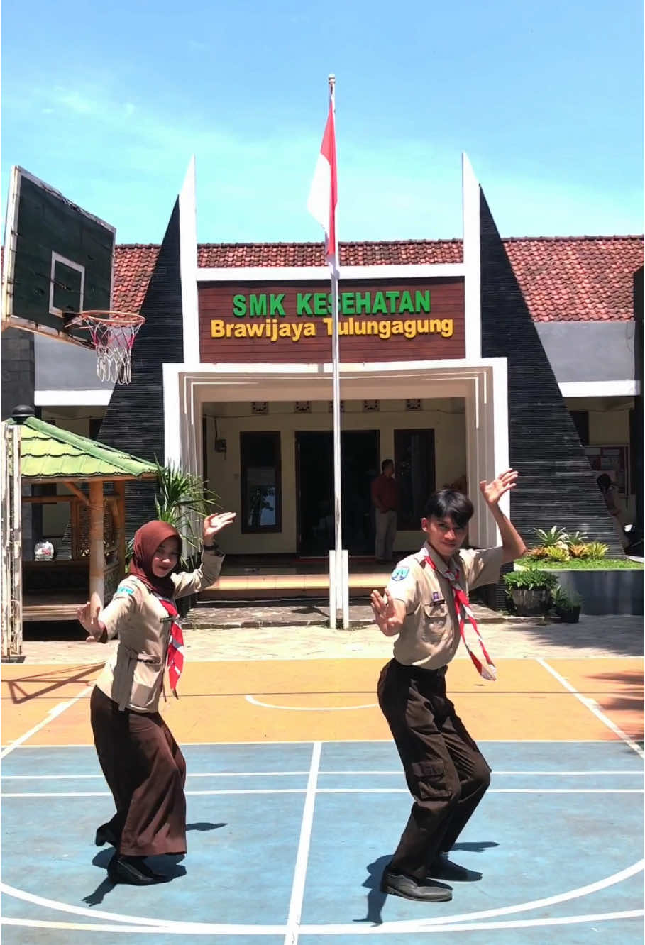 maklum 1x take, duet sama  @n  #fyp #fypシ゚ #tari #taritradisional #smkbrawijayatulungagung #tulungagung 