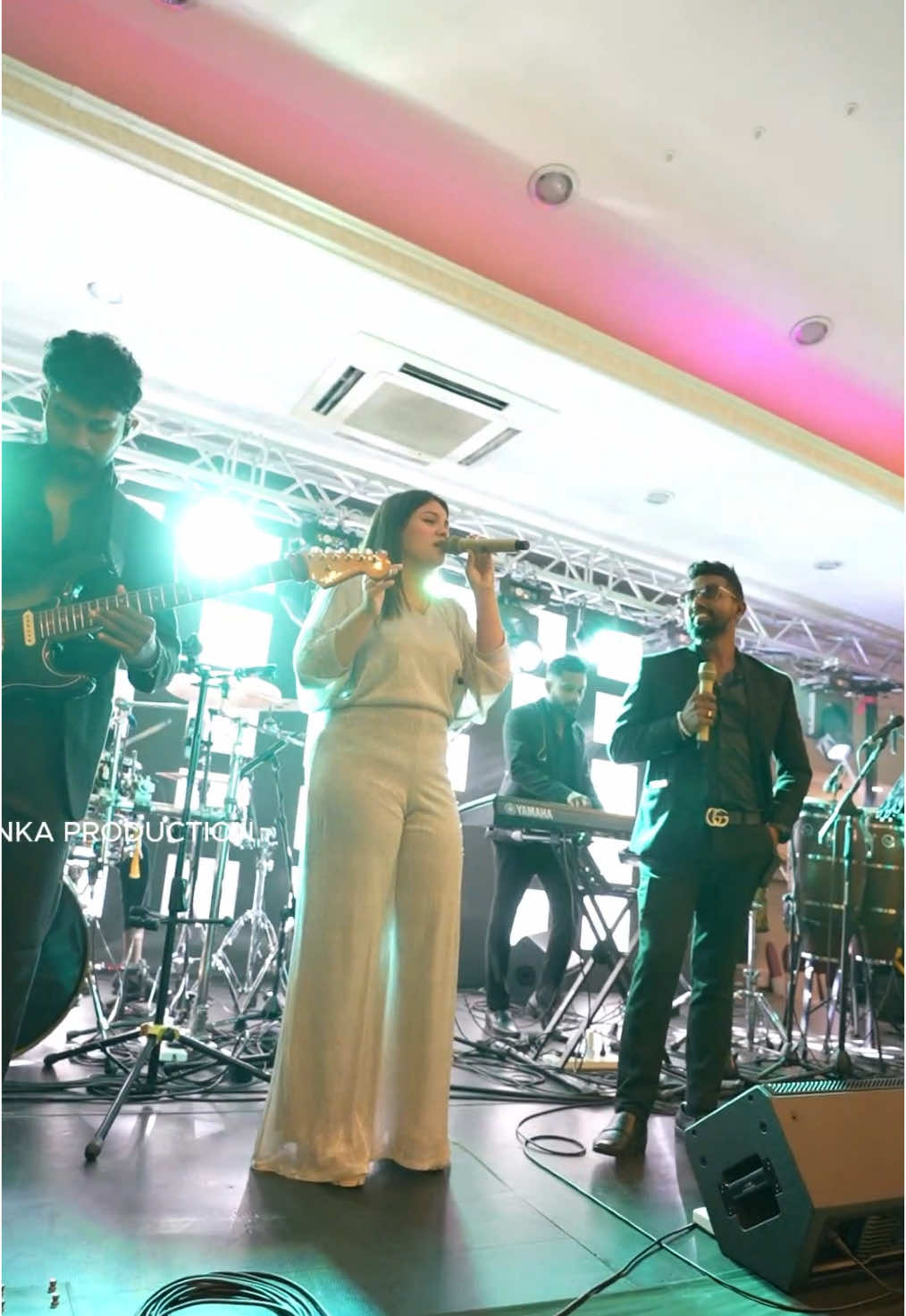 Amashi And Vikasitha Wedding Day  @Avatar Band Sl  @ameliaofficialsl  #tharunimankaphotography #themanbehindthelens #wdding #videoviral #videoviral #shangrilahotel #videoproduction #tharunimankaproduction #videoviral #fupシ #fyppppppppppppppppppppppp #fupシ 