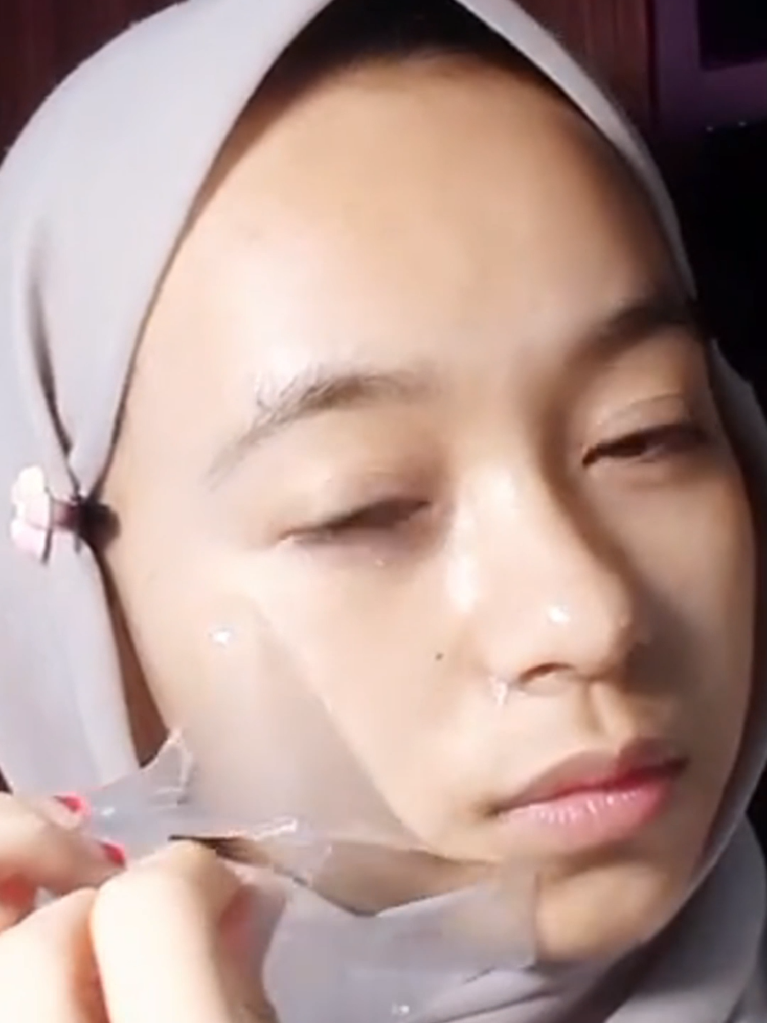 Masker yang bisa bantu kurangi kkulit mu yang kusam , kurang bercahaya... yuk join live sekarang buat dapetin promo spiecial diskonn ya..... sekarang jugaa yukkkk !!!  #LuxurySkinCare #BeautyTikTok #GlowUp #BeautyTips #FYP #EGG #BeautyHacks #FlawlessSkin #AffordableBeauty #moisturizercream #glassskin #LuxurySkincare