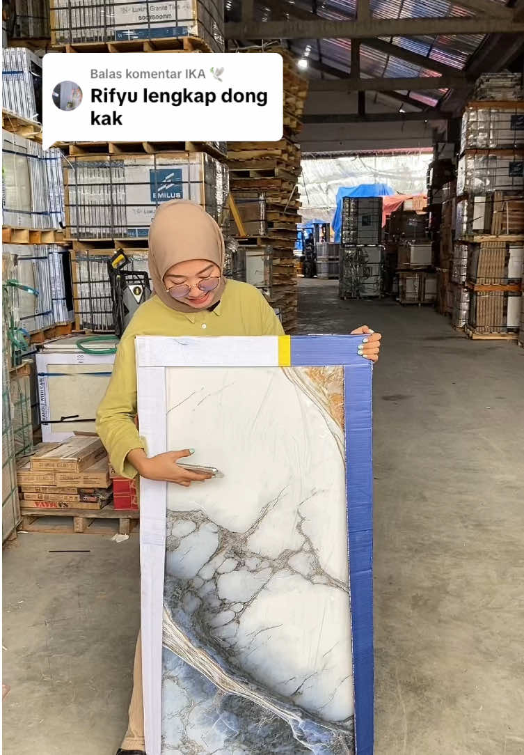 Membalas @IKA 🕊️ GRANIT GLITER EMAS RATUSAN KARAT!! #granit #granit60x120 #bigslab #granitlantai #granitglazedpolish #tokokeramik #TikTokAwardsID #tokokeramikbojonegoro #bojonegoro #tkimalaysia🇲🇾🇮🇩 #bangunrumah #bangunan #hokpankeramik 