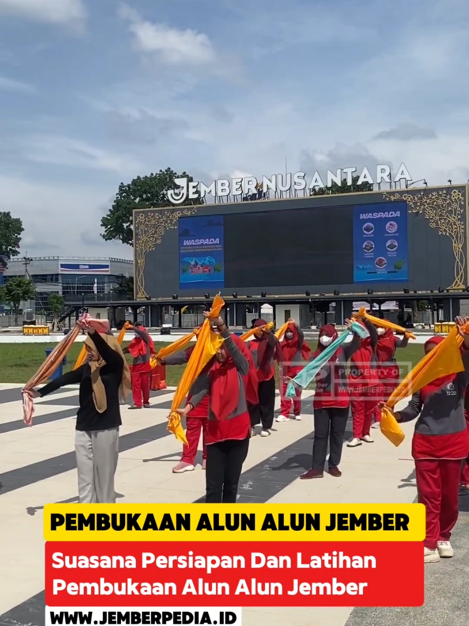 Suasana Persiapan Dan Latihan Pembukaan Alun Alun Jember Nusantara #pembukaan #launching #alunalun #alunalunjember #jember #jemberpedia #infowargajember #beranda #fyp #fouryoupage #viral #xyzbca