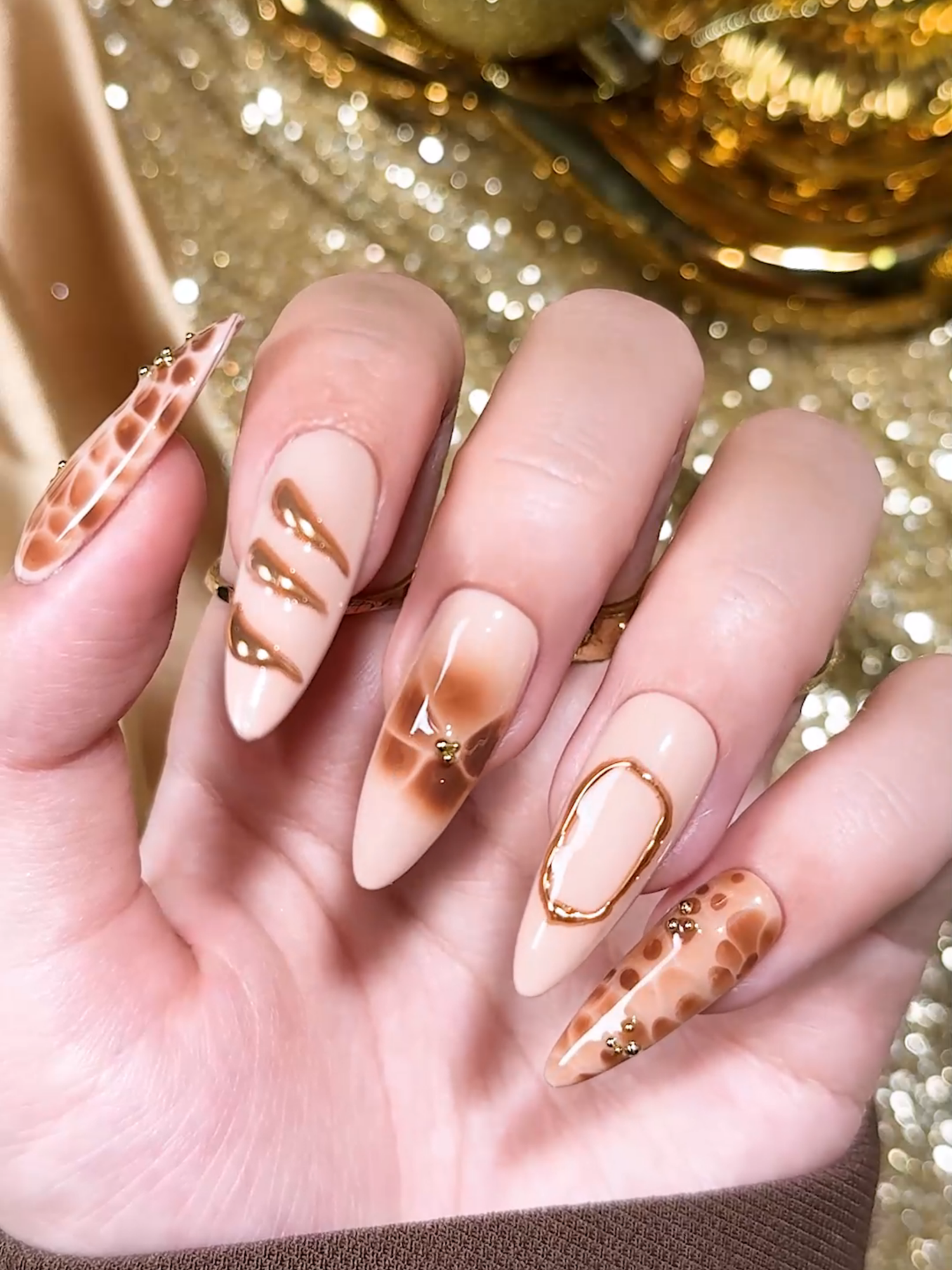 🖤Luxury Nails: Bold Patterns & Golden Accents🔱 ✨Using Travel Diary 36 Colors Gel Nail Polish Set #beetlesgelpolish #nails #nailtrends #diynails #nailinspo #nailsdesign #nailart #fyp