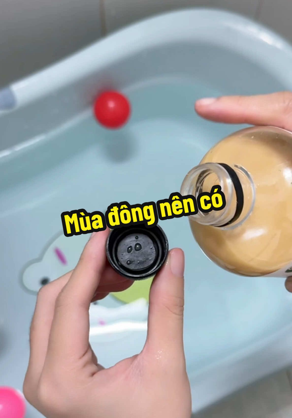 Nhà có bé nhỏ mùa lạnh nên có nha các mom. Loại không có bã này đặc với sạch hơn hẳn các mẹ ạ #mecunyeu #mebimsua #chamcon #cotgungtramkhuynhdiep 