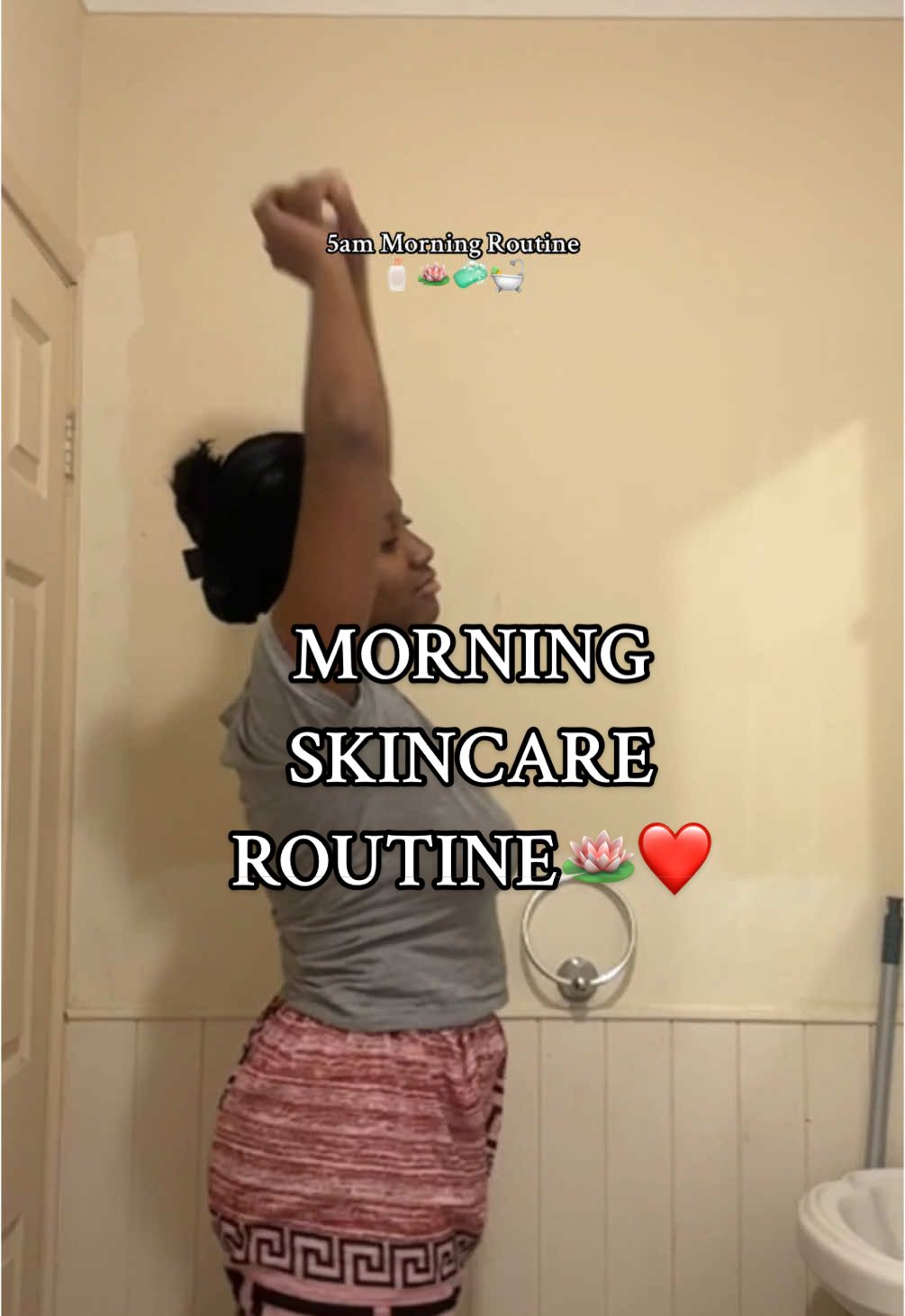 You can tell I’m not really a morning person😫 The product used:  @VT Cosmetics US Reedleshots😍 @Simple Skin 🌿 clear pore scrub   Cien face wash Teatree cleansing toner #morningroutine #skincareroutine #morningskincareroutine #morningskincare 