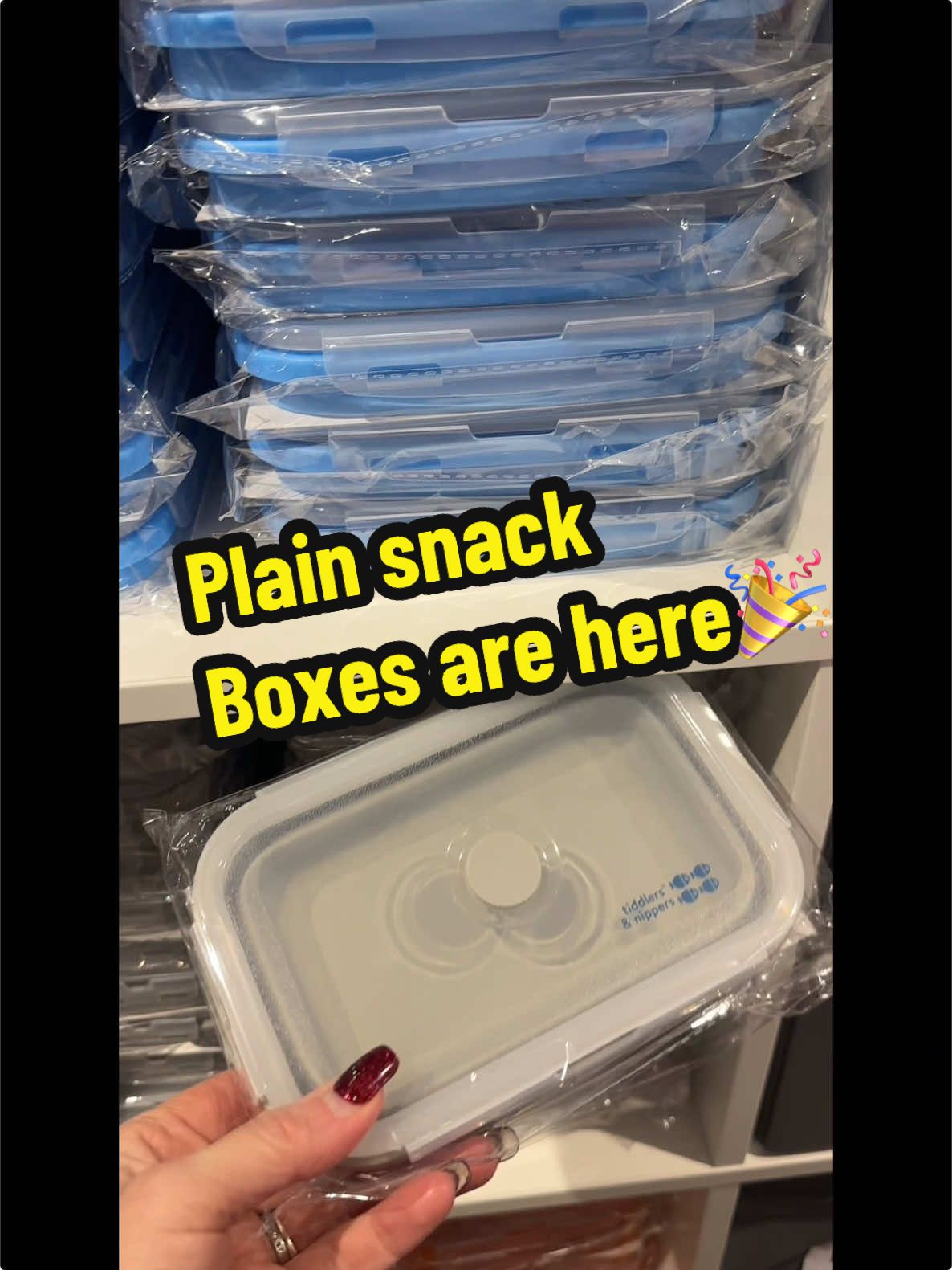 Plain boxes are here! Limited stock  Perfect to use for so many things!  #snacks #snack #snackbox #kidssnacks #snackideas 