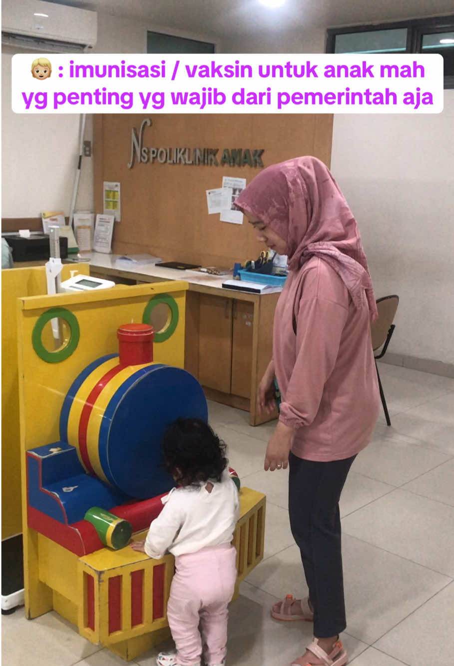 Sharing is caring. Pilih mana nih buibuuu? Ngobrol yuks🙌🏻✨ #imunisasi #imunisasibayi #vaksin #pemerintah #idai #vaksinbayi #bayi #toddler #bayilucu #bayigemes #bayitiktok #imunisasianak #vaksinanak 