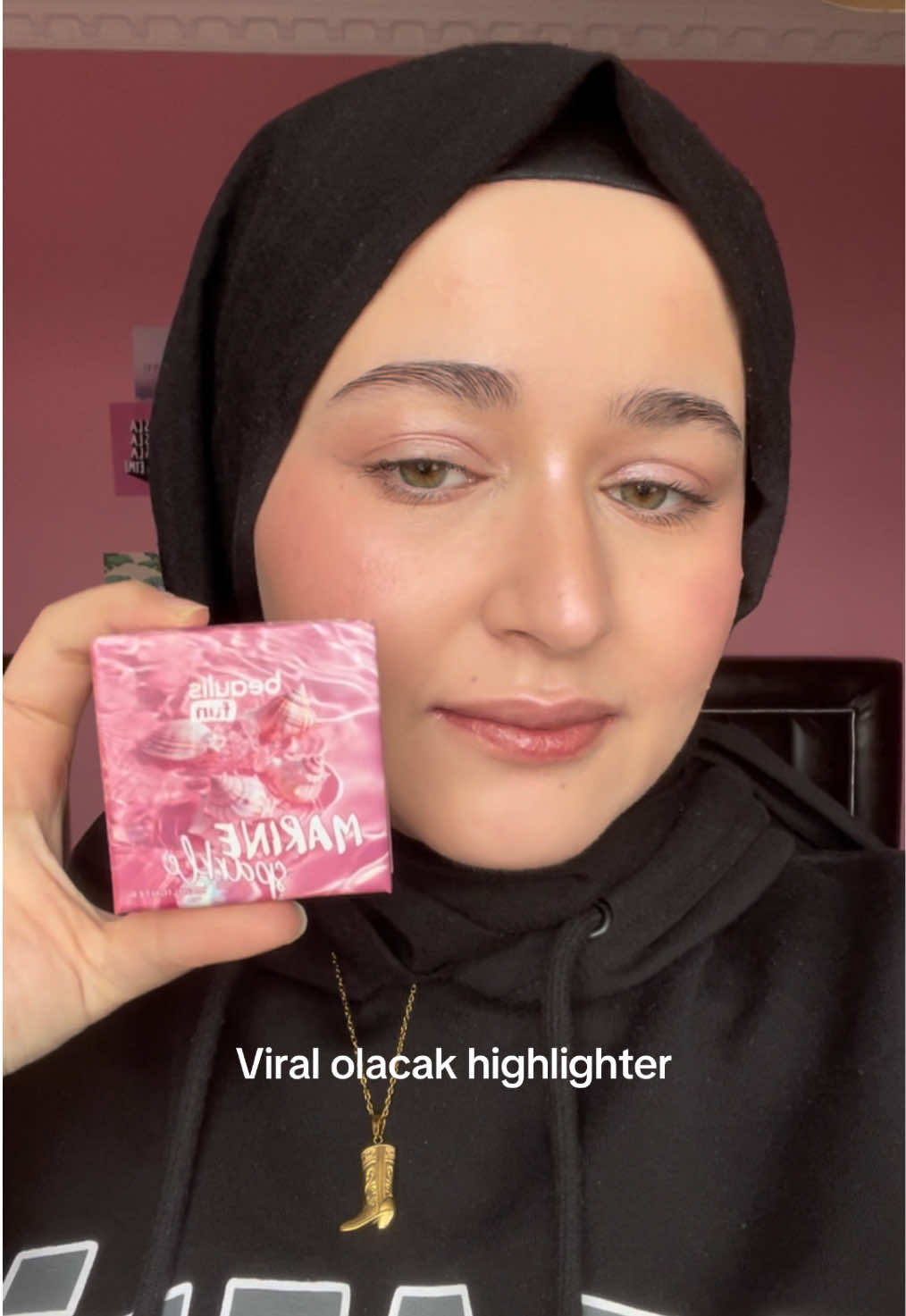 ben buna bayıldımm 🫠 *reklam değil ama reklam kendim aldım ve çok beğendimm  . . . . #viral #viralmakeup #highlighter #aydınlatıcı #beaulis #beaulisfun #makeupvideo #tt 