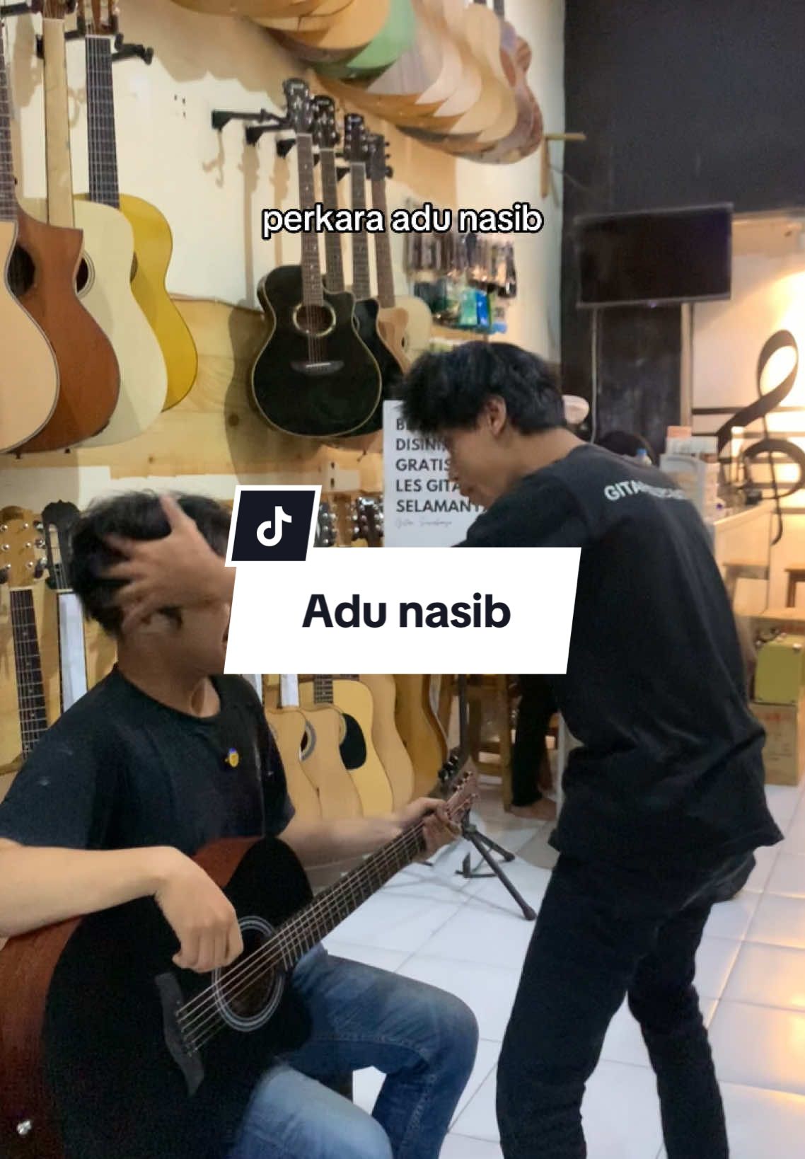 Ada yang punya temen suka adu nasib? #jokes #anjinglucu #fyppppppppppppppppppppppp #fypシ #gitarsurabaya #gitarsurabayacore #fyp #4u #gitarsurabayatimur #karafuruguitar 