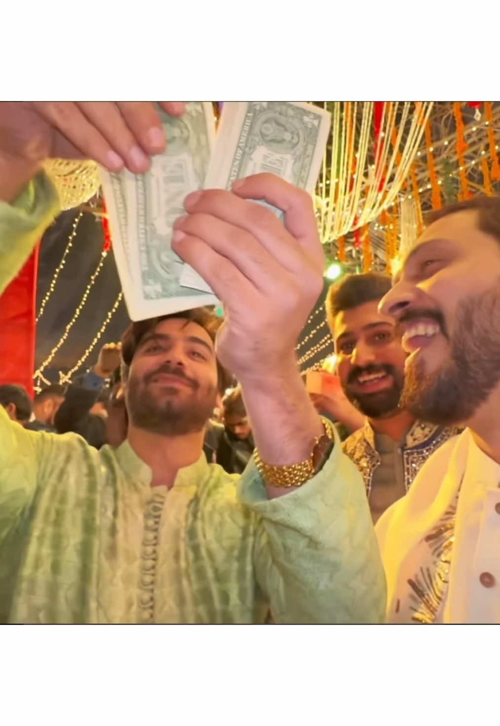 #rajab #rajabbatt #rajabfamily #foruyou #forupage #funnyvideos😂 #vloging #rajabeman #rajabsong #dholak #weddingday #vlogger #video #sidhumoosewala 