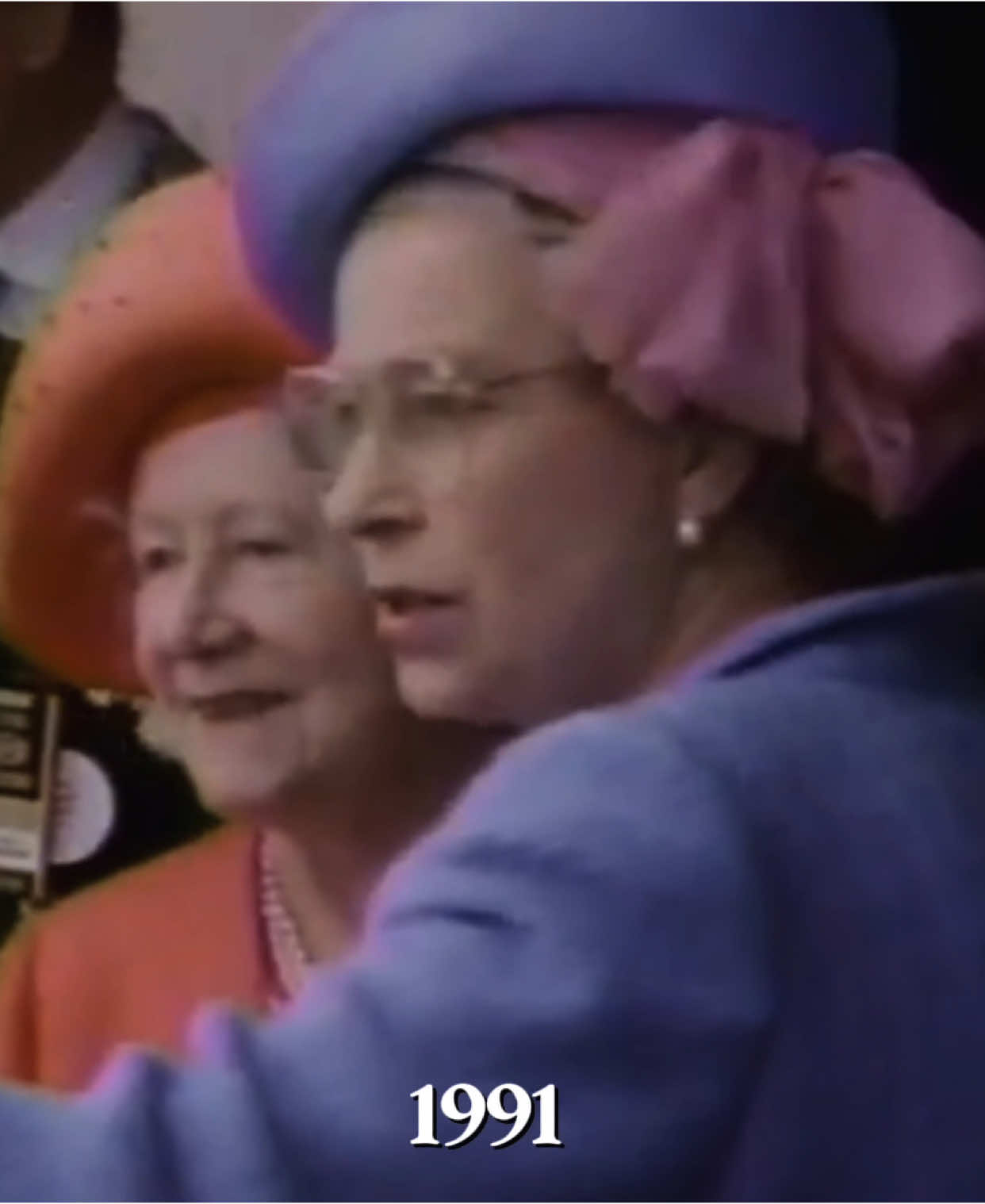 Queen Elizabeth II and the Queen Mother both loved horse racing #fyp #foryoupage #queenelizabeth #queenelizabethii #queenmother #trending #viral #horseracing #ascot #uk #royals 