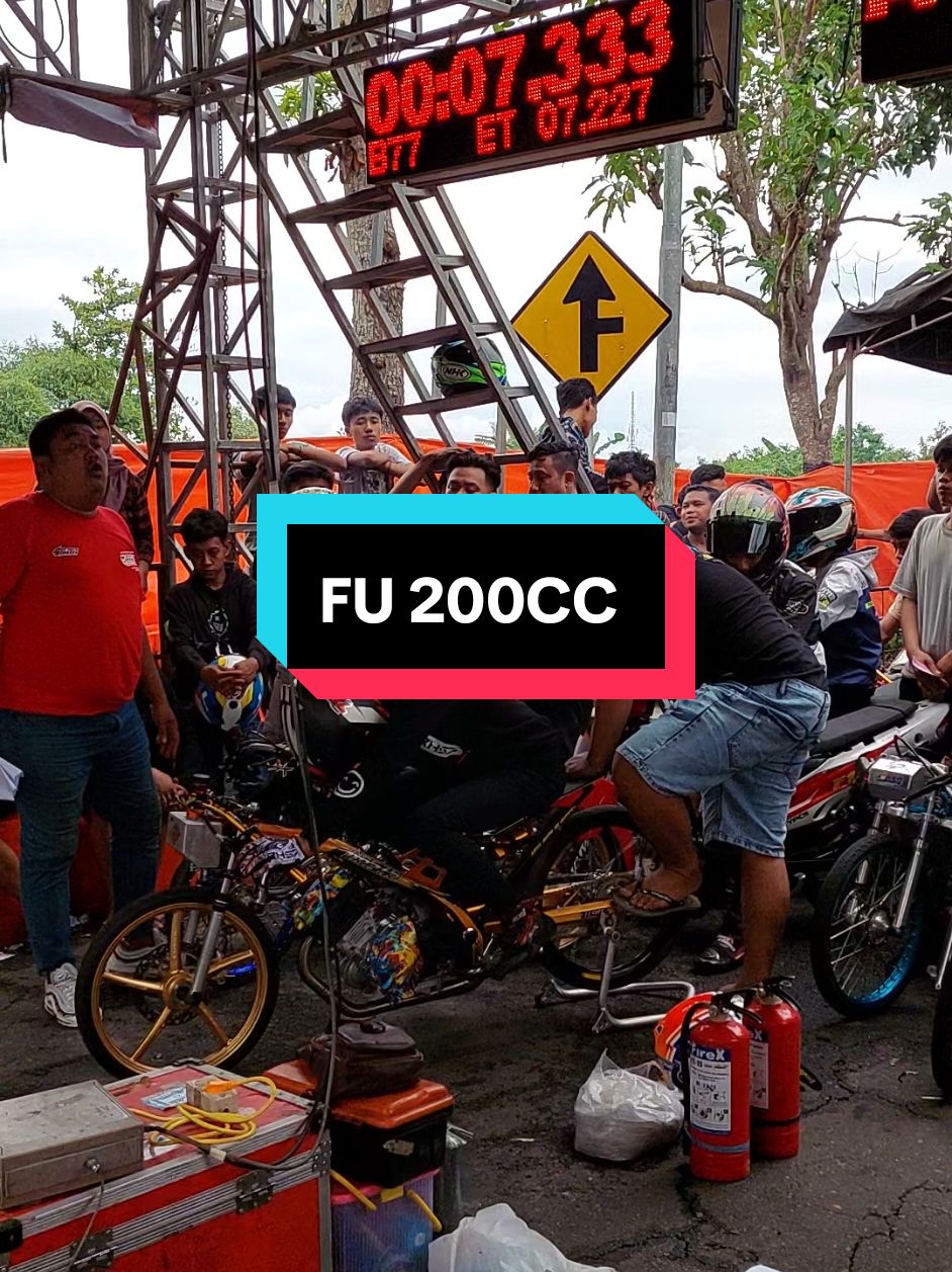 SEREM SUARANYA FU 200CC !