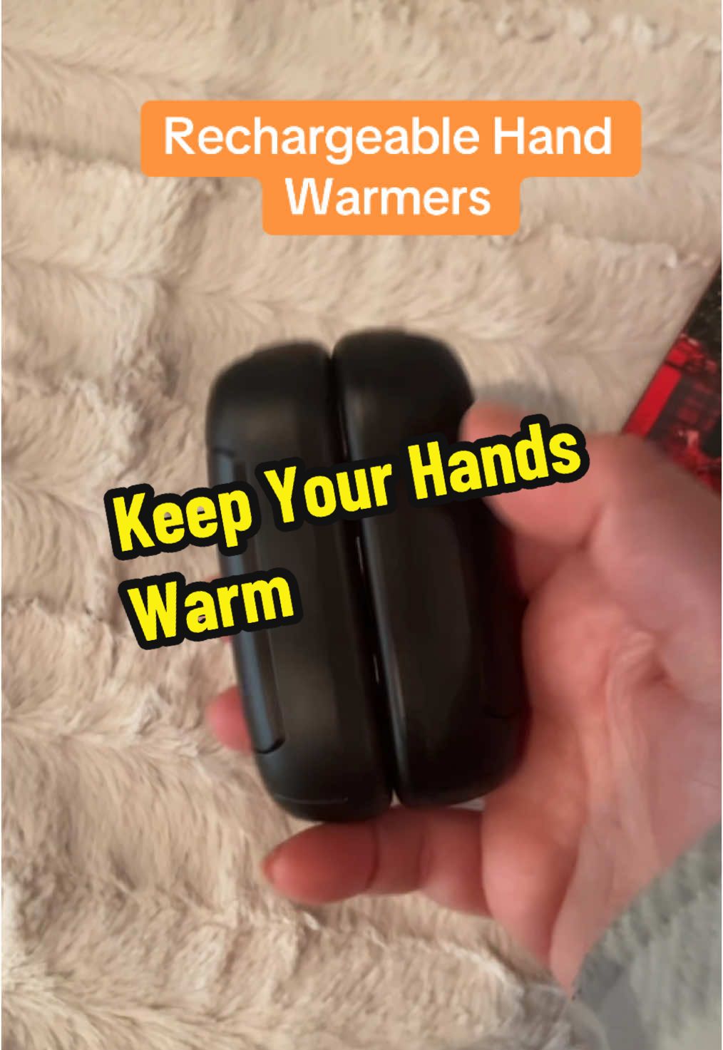 Hand warmer keep your hands warm and comfortable in cold winter weather. #handwarmer #handwarmers #wintergear #staywarm #tiktokshopholidaysale 