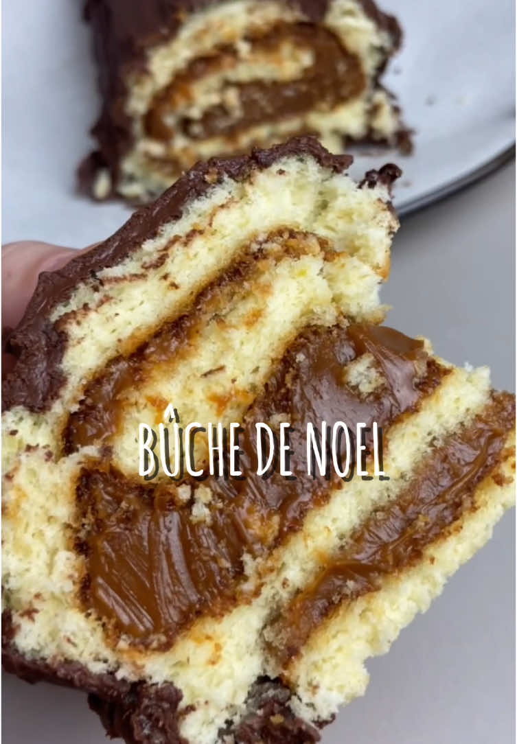 O que come um francês no natal? 🎄  Bûche de Noel 🇫🇷