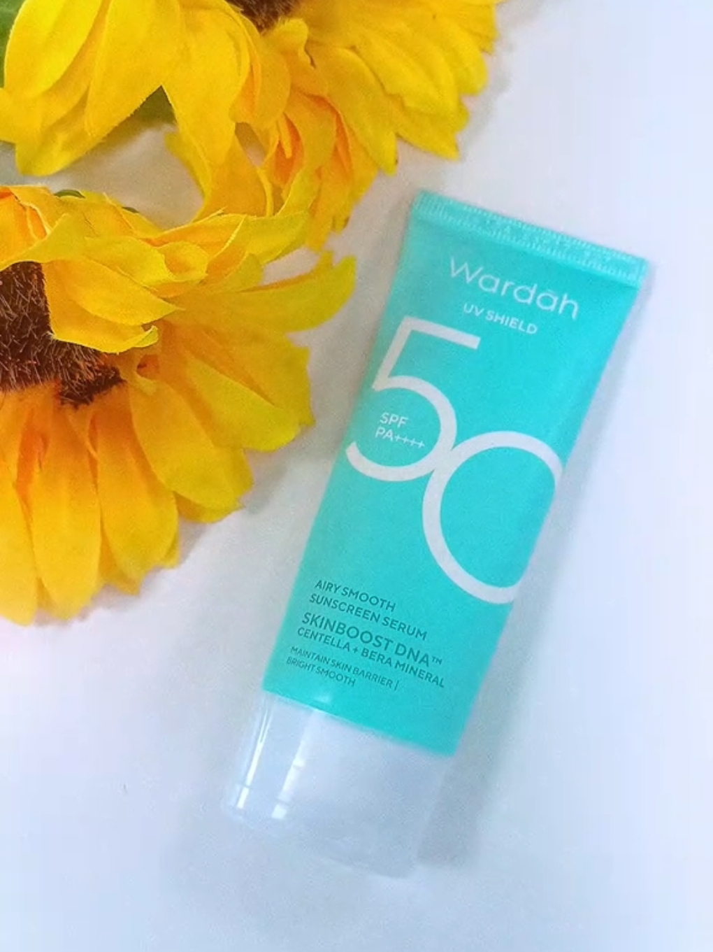 Wardah UV Shield SPF 50 PA++++ ✨ #wardah #wardahbeauty #wardahsunscreen #sunscreen #rekomendasiskincare #skincare 