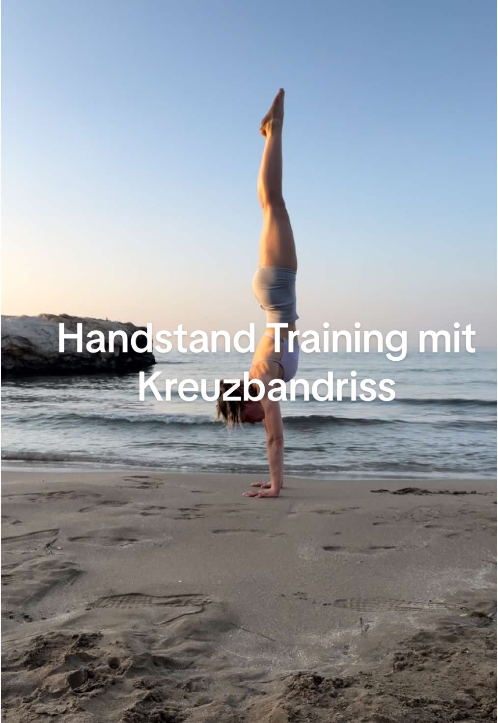 Der beste Core-circuit probier ihn mal aus 😮‍💨 ich trage übrigens die neuen Pure Farben von @Teveo, die ab dem 15.12.24 erhältlich sind. Mit majx10 gibt es 10% Rabatt #handstand #handstandpractice #kreuzbandriss 