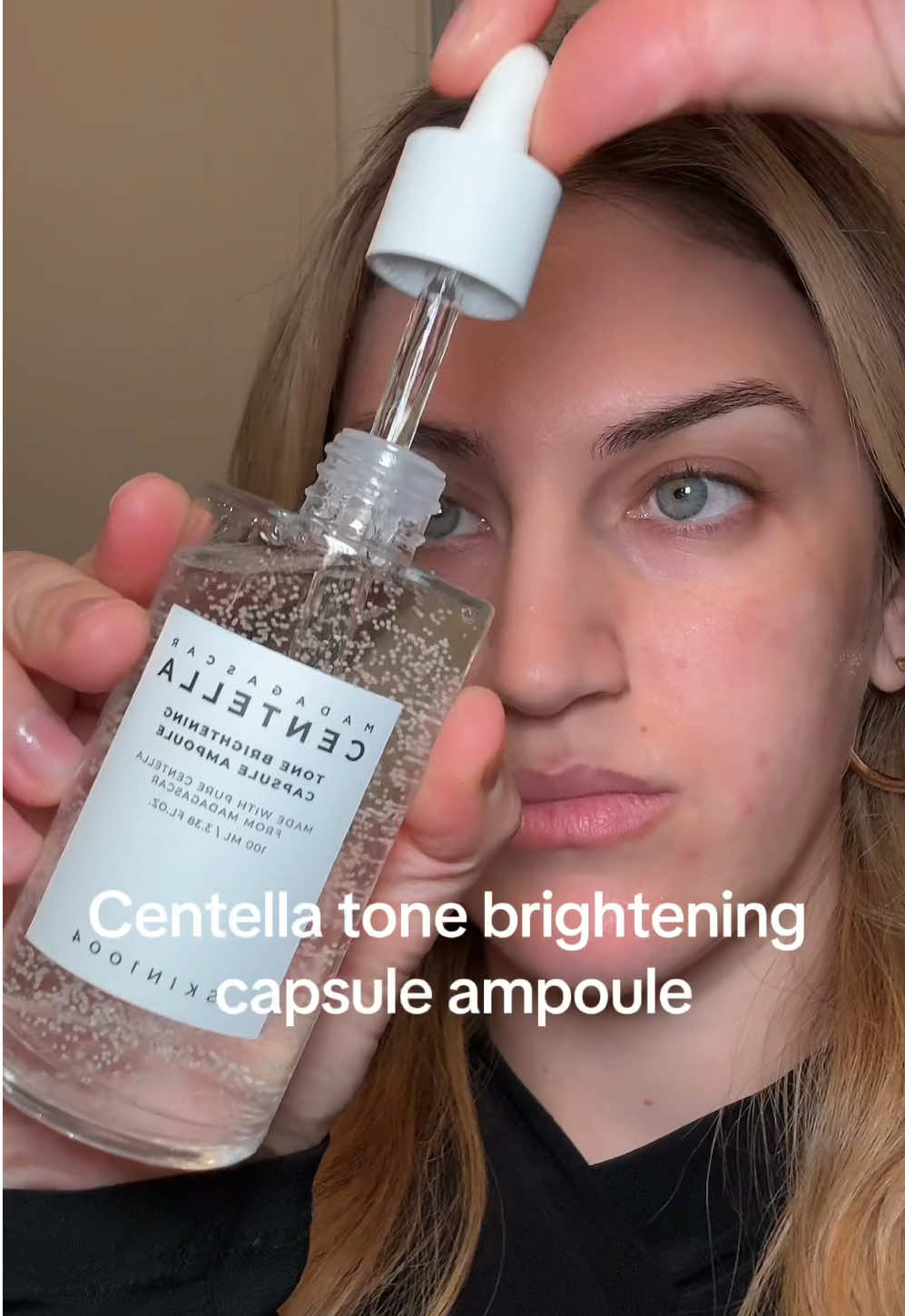 Skin1004 Tone- brightening ampoule! @SKIN1004 Official  An ideal daily-use ampoule with 4% Niacinamide, 2% Tranexamic Acid, and encapsulated Madewhite™ for gentle and effective dark spot correction. #skin1004  #koreanskincare #skin1004tonebrighteningcapsuleampoule #tonebrighteningampoule #skin1004official 